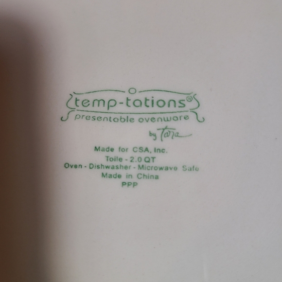 Casserole dish with lid And Wire Rack - Picture 10 of 10